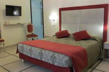 تختخواب و صبحانه Dimora Charleston Lecce Parcheggio Privato In Loco Gratis