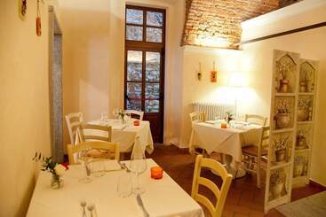 هتل Osteria Senza Fretta Affittacamere