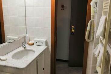 هتل Villa Mary