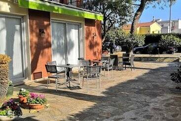 هتل Villa Mary