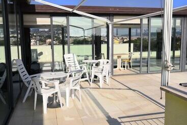 هتل Villa Mary