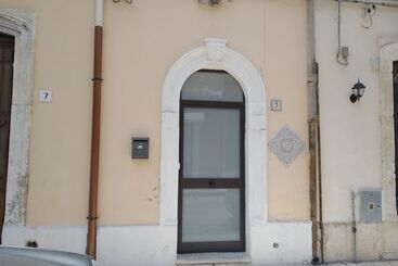 تختخواب و صبحانه La Casa Di Aneupe
