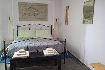 تختخواب و صبحانه La Casa Di Aneupe