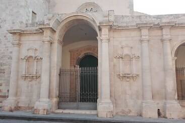 تختخواب و صبحانه La Casa Di Aneupe