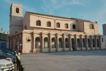 تختخواب و صبحانه La Casa Di Aneupe