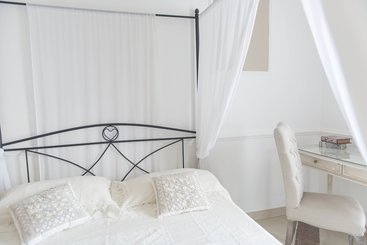 تختخواب و صبحانه Laetitia Guest House32