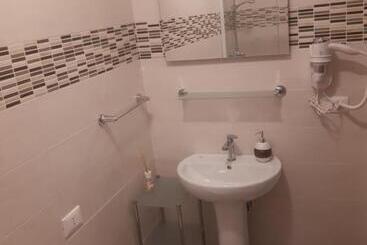 تختخواب و صبحانه Le Camere Di Sabrina Con Bagno In Camera
