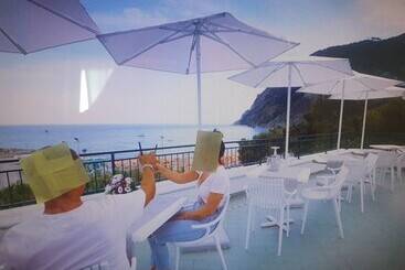 Servano S Villas