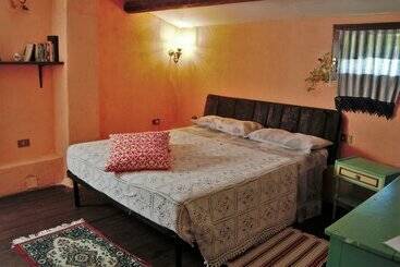 تختخواب و صبحانه Fattoria La Tana Della Volpe