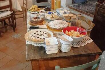 تختخواب و صبحانه Fattoria La Tana Della Volpe