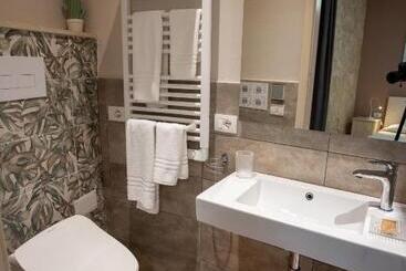 تختخواب و صبحانه La Casa Del Gelsomino