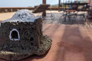 تختخواب و صبحانه Horizon Pantelleria