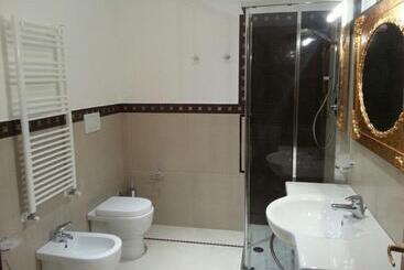 تختخواب و صبحانه Villa Le Favole
