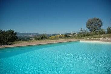 هتل روستایی Agriturismo Acquaviva Todi