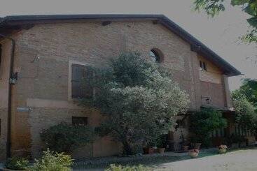 هتل روستایی Agriturismo L  Ulivo