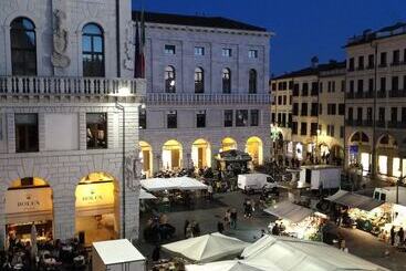 پانسیون Officine Cavour Apartments