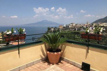 تختخواب و صبحانه Vesuvio View