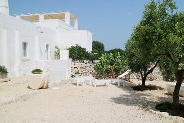 هتل روستایی Masseria Mozzone
