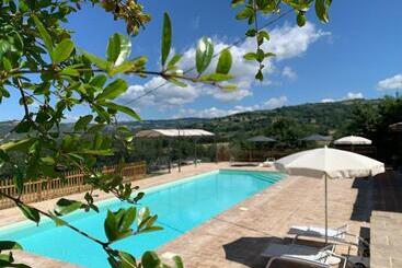 هتل روستایی Agriturismo La Palazzetta Di Assisi