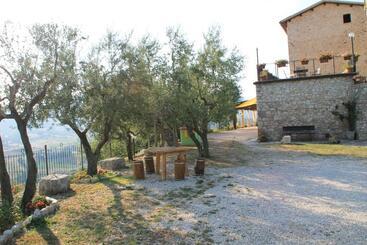 پانسیون Il Castello Di Perchia