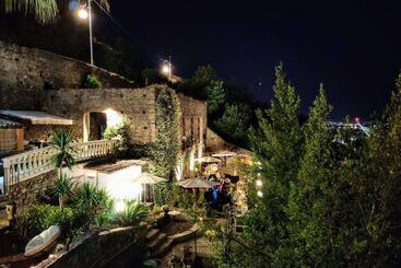 تختخواب و صبحانه Villa Dei Marchi
