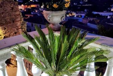 تختخواب و صبحانه Villa Dei Marchi