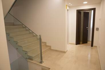 مسافرخانه Boutique Hotel Enia