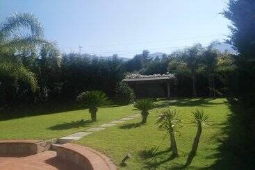 پانسیون Villa Emy