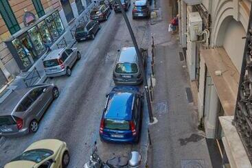 تختخواب و صبحانه Il Chiattillo