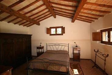 هتل روستایی Agriturismo Monte Giove