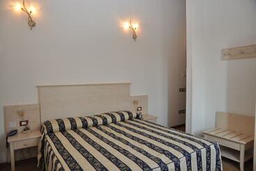 هتل Trattoria Mingaren Albergo