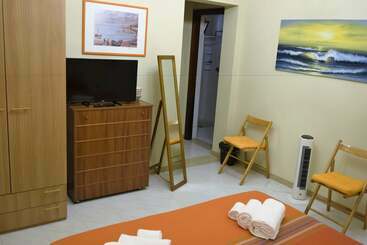 膳宿费 Turillo Home