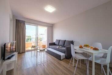 Aparthotel California