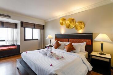 Amora Thapae Hotel Chiang Mai