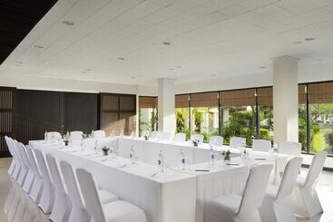 هتل Aonang Villa Resort I Beach Front