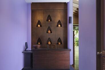 هتل Aonang Villa Resort I Beach Front