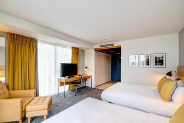 Apex City Quay Hotel & Spa