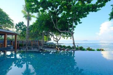 هتل Candi Beach Resort & Spa