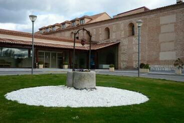 هتل Castilla Termal Olmedo