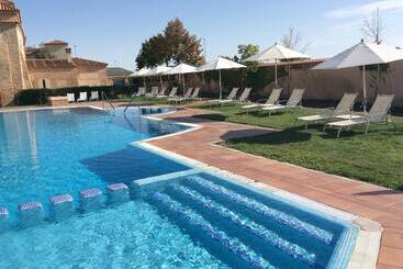 هتل Castilla Termal Olmedo