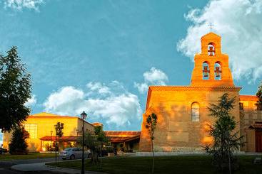 هتل Castilla Termal Olmedo