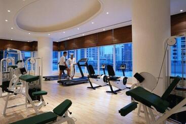 Corniche Hotel Abu Dhabi