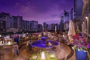Corniche Hotel Abu Dhabi