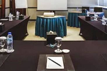 Corniche Hotel Abu Dhabi