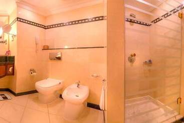 Corniche Hotel Abu Dhabi