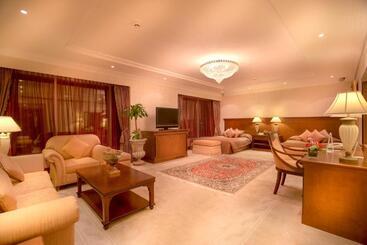 Corniche Hotel Abu Dhabi