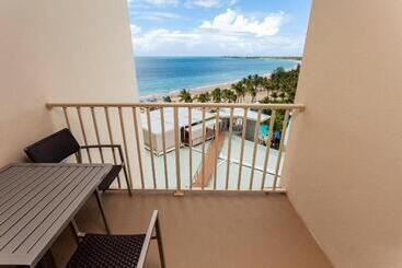 Courtyard By Marriott Isla Verde Beach Resort - Carolina