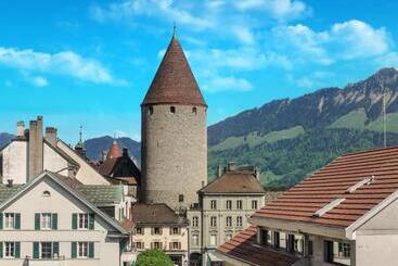 Отель Des Alpes Bulle Center