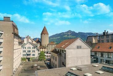 Отель Des Alpes Bulle Center
