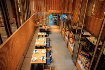 هتل Doubletree By Hilton Iquitos